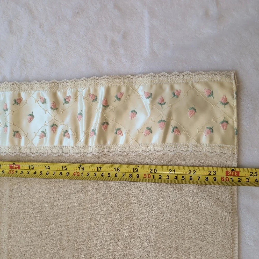2 Vintage Ames Towels Set Pink Rosebud Floral Lace Satin Trim Cottagecore USA